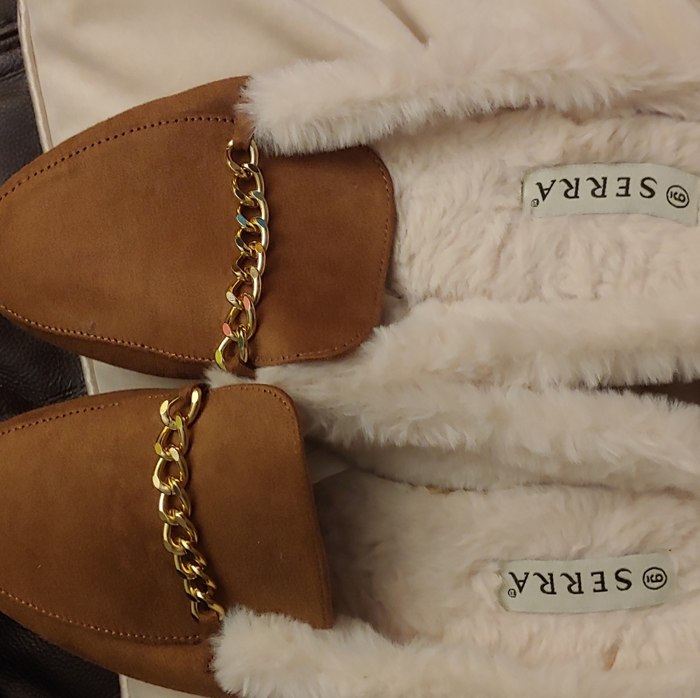 Shoes slippers